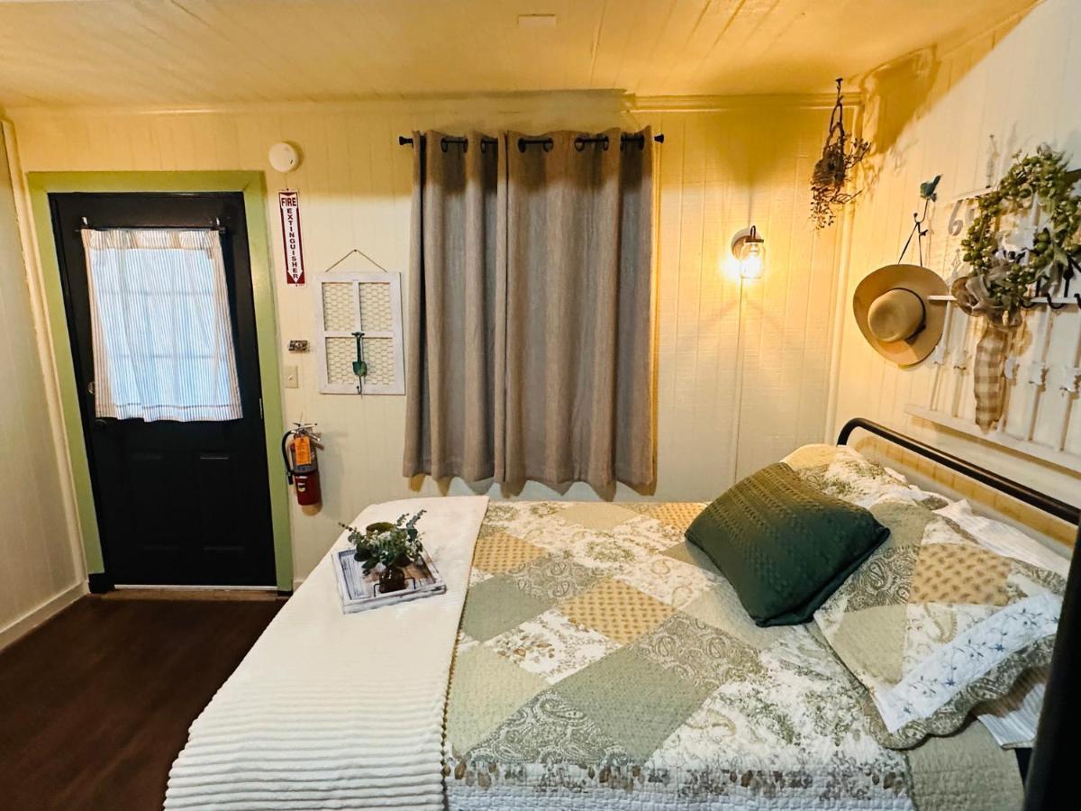 Acorn Hideaways Canton Unwind At Green Gables Suite For Up To 3 Exterior photo